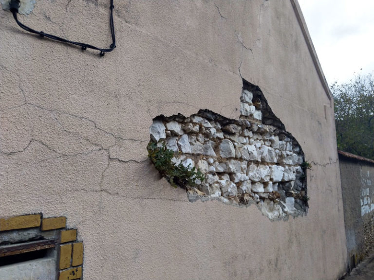 Enduit Ciment Sur Les Murs En Terre : Attention Danger ! – BEEP Conseil